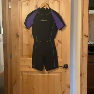 Women’s 2mm shorty wetsuit size 10 excellent condition